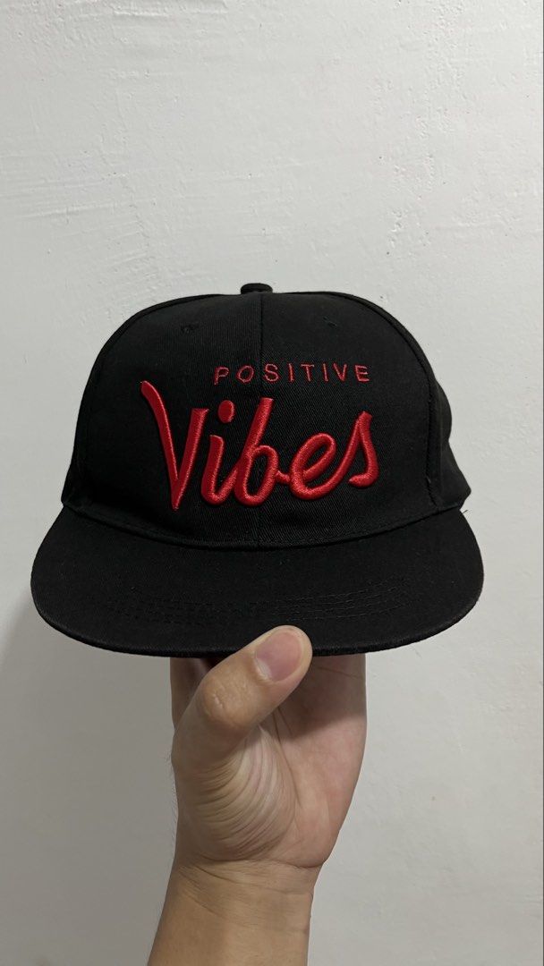 Vintage S line (Category: Caps & Hats) located in Pasay City. Submitted by vintagearchive28 (Listing ID 1464031127, Image 1). Description: No tags Snap.