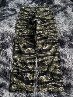 (Category: ) located in . Submitted by prettysixtythrift_17 (Listing ID 1464021939, Image 1). Description: .