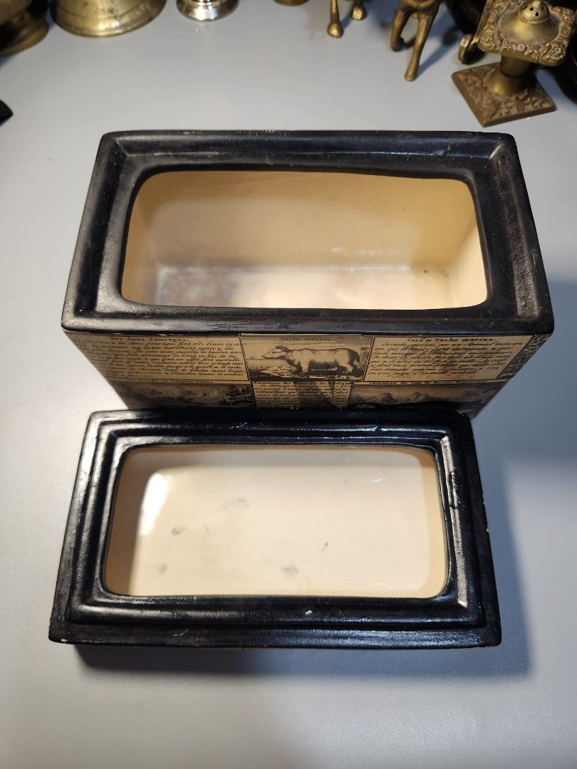 Vintage-Style Decorative Ceramic Storage Box (Category: Food Organization & Storage) located in Baguio. Submitted by tindahanbagtown2600 (Listing ID 1463990661, Image 2). Description: UK Surplus | Japan Surplus Container Items Location: Baguio City, Benguet 2600 Dropping | Meet-Up | Shipping Nationwide.