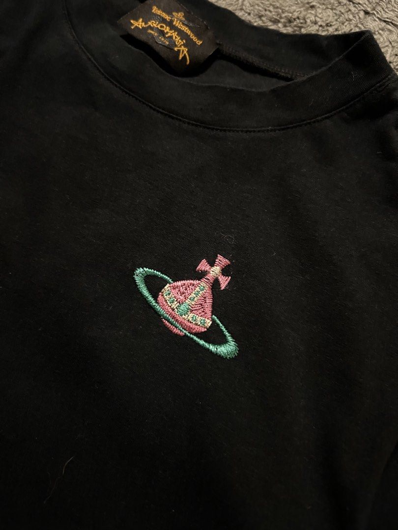 Vivienne Westwood Embroidered (Category: Tshirts & Polo Shirts ) located in Lapu Lapu. Submitted by frombelow_ph (Listing ID 1463979900, Image 3). Description: Vivienne Westwood Tee Large womens Excellent Condition Dimes: 17.5x26 No flaws CR: 9/10 DM to purchase 📲.