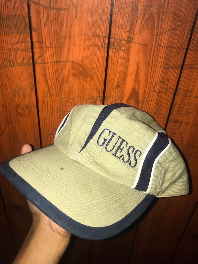 Vtg Guess Hat (Category: Caps & Hats) located in San Jose. Submitted by thriftthe19th (Listing ID 1464110712, Image 1). Description: Asa pic na issue.
