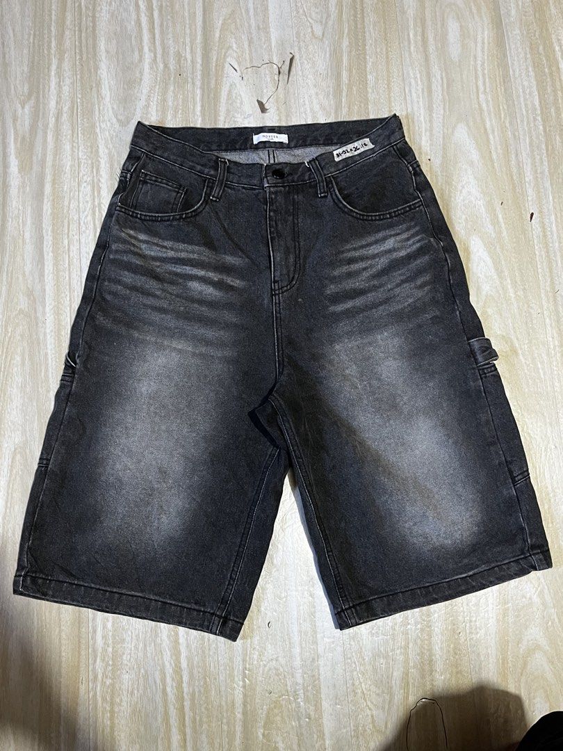WASHED CARPENTER LONG JORTS (Category: Shorts) located in Calbayog City. Submitted by supremo02 (Listing ID 1463954901, Image 2). Description: WASHED CARPENTER LONG JORTS ▪️W: 31-32” ▪️L: 26” ▪️Hem: 12” ▪️CR: 9.8/10 ▪️EXCELLENT CONDITION ▪️NO ISSUE 📌COLOR MAY VARY DUE TO LIGHTING 📍VISAYAS DM ME WAG MAHIHIYANG MAGTANONG 📥.