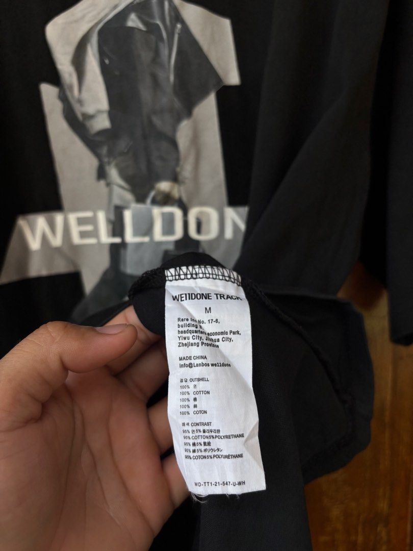 WE11DONE OVERSIZE SHIRT🖤 (Category: Tshirts & Polo Shirts ) located in Maasin. Submitted by chevyferna66833 (Listing ID 1463945564, Image 3). Description: WE11DONE🖤 XL LENGTH 31 WIDTH 24.5 GOOD CONDITION ISSUE 1 PINHOLE HAIRLINE CRACK PRINT MINE 400.