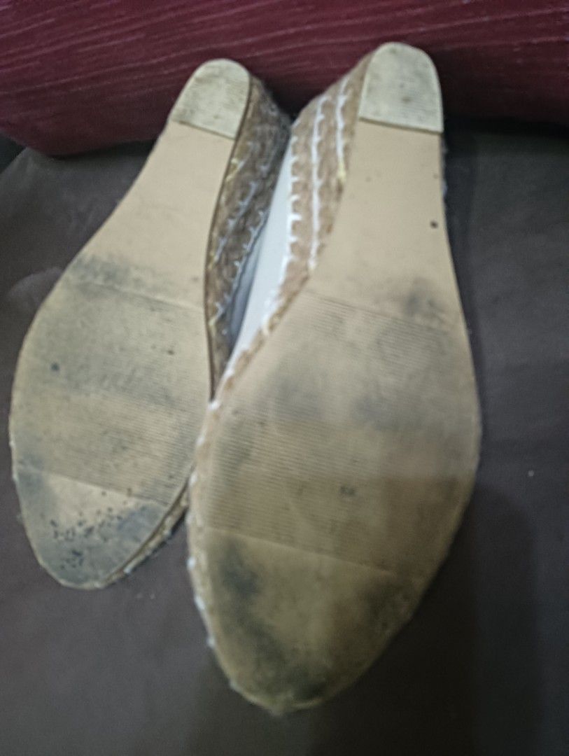 Wedge & low heel shoes 👠 (Category: Heels) located in Marikina City. Submitted by izzy_00 (Listing ID 1463965461, Image 3). Description: all has signed of usage size 7 (23.5cm) each leather 2inch each heel wedge has peel of issue as seen on pic real abaca heel. the BLK n white is also leather no major issues heels are made of wood design..