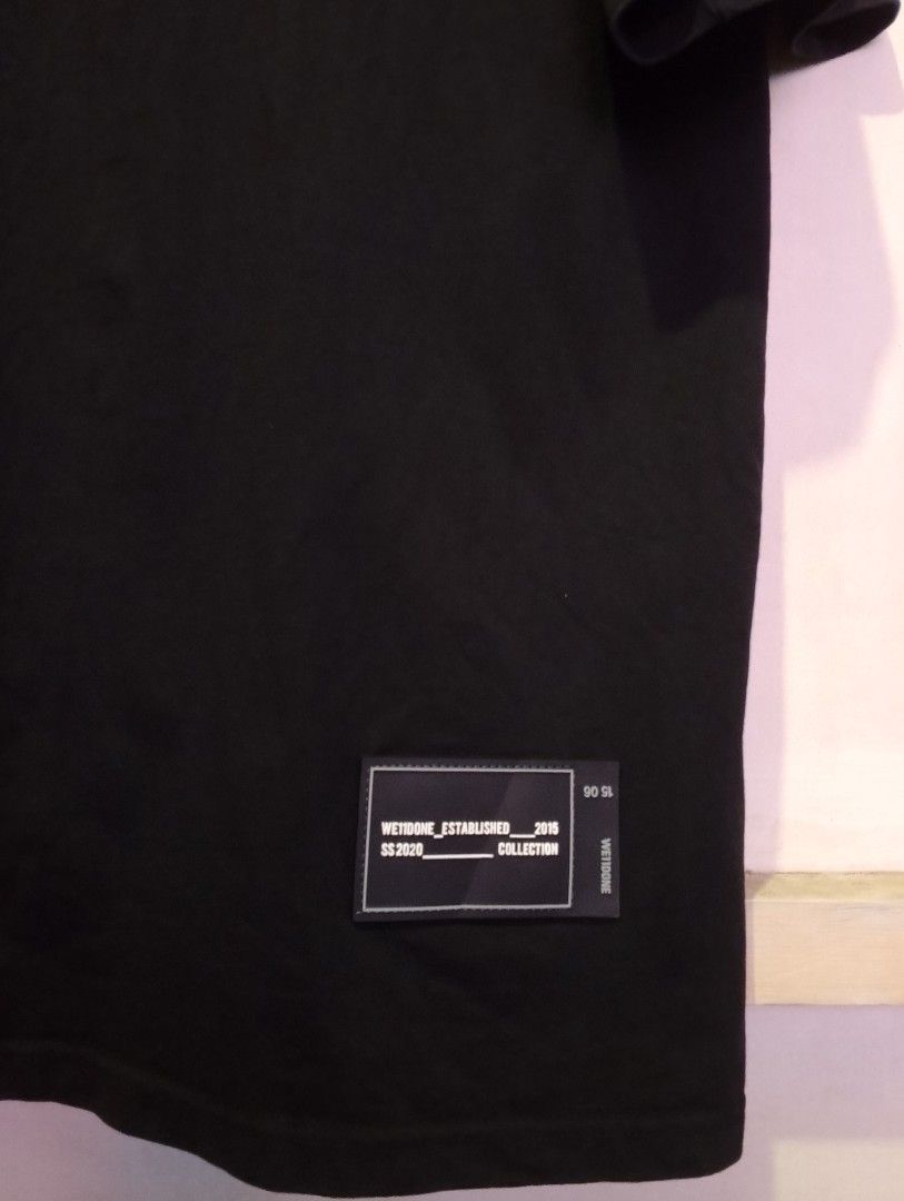 WELLDONE T-Shirt (Category: Tshirts & Polo Shirts ) located in Orani. Submitted by thedailyarchives (Listing ID 1463947567, Image 3). Description: LASER PRINT / HEAVY COTTON SIZE:L-XL DIMES:WIDTH-23 LENGTH-29 COLOR RATE:9.5/10 NECKLINE:10/10 EXCELLENT CONDITION COMPLETE TAGS NO ISSUE NAPAKAPOGI NETO SA PERSONAL🔥.
