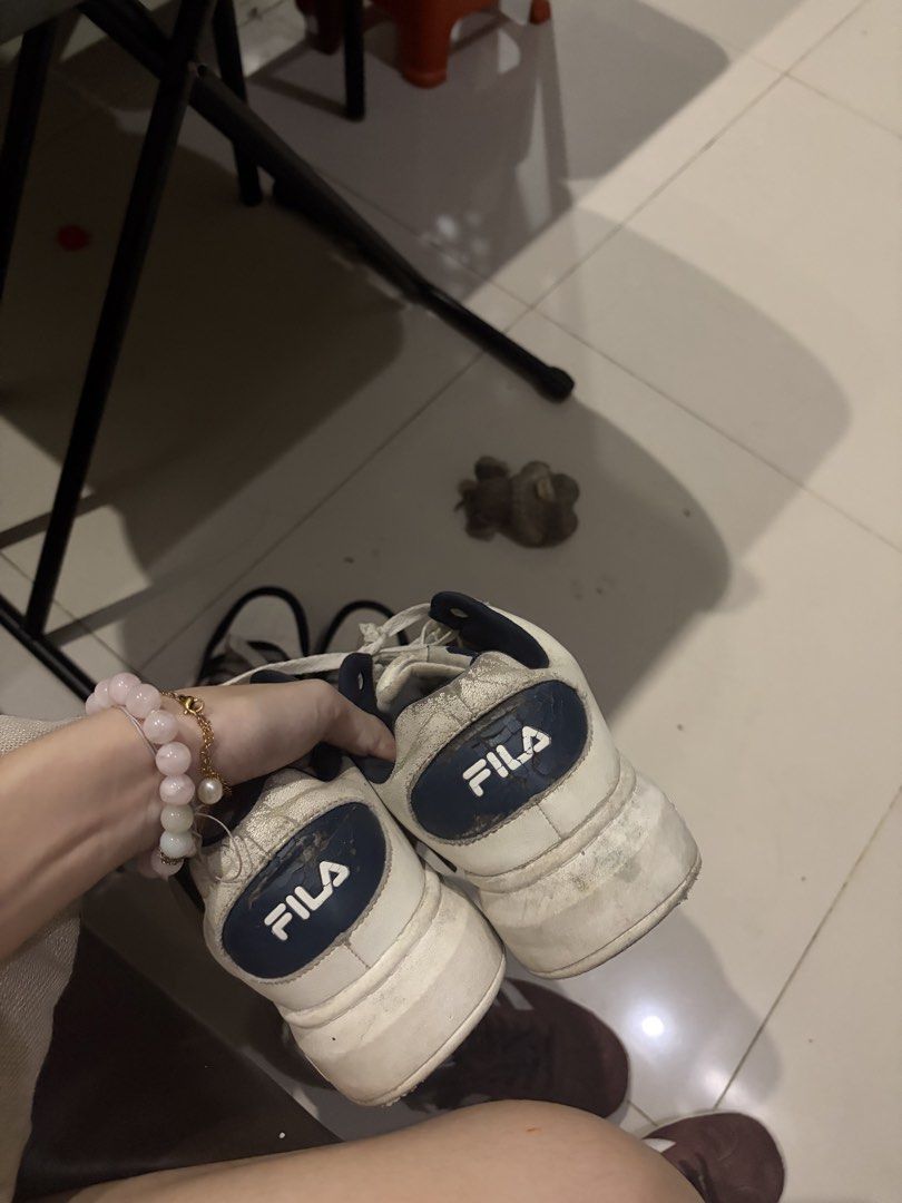 White Fila Sneakers (Category: Sneakers) located in Mandaue City. Submitted by julianelol (Listing ID 1464114856, Image 2). Description: .