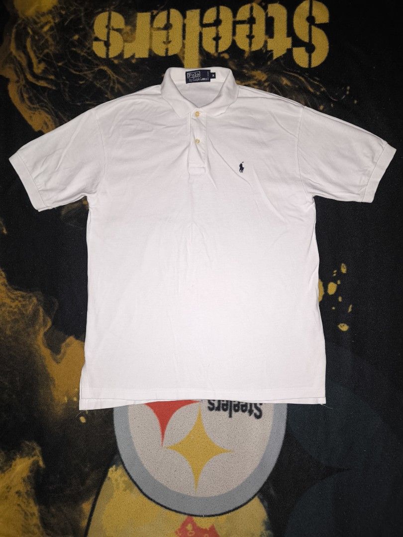 White Polo by Ralph Lauren (Category: Tshirts & Polo Shirts ) located in Manila. Submitted by fljaoti27 (Listing ID 1463957774, Image 1). Description: Vintage Polo Rl Polo shirt Medium on tag best fit Large.