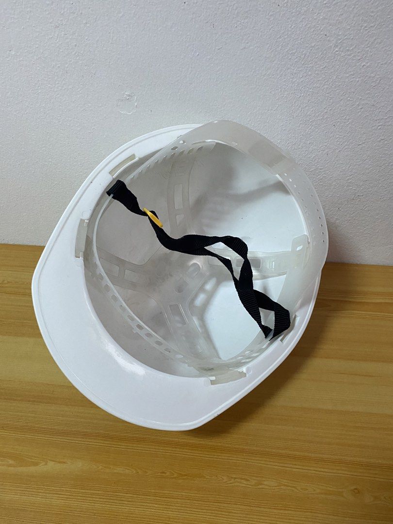 White Safety Hard Hat Construction Helmet (Category: Caps & Hats) located in Manila. Submitted by sherry_mae (Listing ID 1464023166, Image 2). Description: - Standard white hard hat for construction sites. - Adjustable inner strap for a secure and comfortable fit. - Essential head protection for your work. - Used in Hard hatting Ceremony in school.