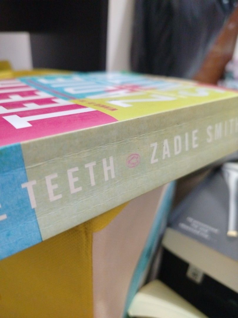 White Teeth by Zadie Smith (Category: Storybooks) located in Cebu City. Submitted by oldestdr999m (Listing ID 1464017440, Image 3). Description: RFS: Decluttering! MOP: GCash & Maribank.