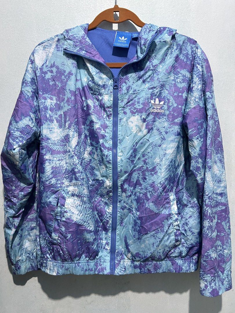 Windbreaker Jacket #5 (Category: Coats, Jackets and Outerwear) located in Quezon City. Submitted by jjsurplus_23 (Listing ID 1464093897, Image 1). Description: M-L.
