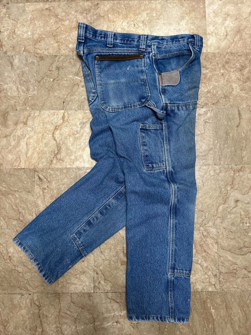 Wrangler Rigger Double Knee (Rare) (Category: Jeans) located in Caloocan City. Submitted by melfort420 (Listing ID 1464073745, Image 2). Description: Wrangler Rigger Double Knee (Rare) 34 x 34 fit to 32 Hem 8 P2000 Excellent condition Personal collection RSF Decluttering Location Parañaque J&T Lalamove GCash NO COD.