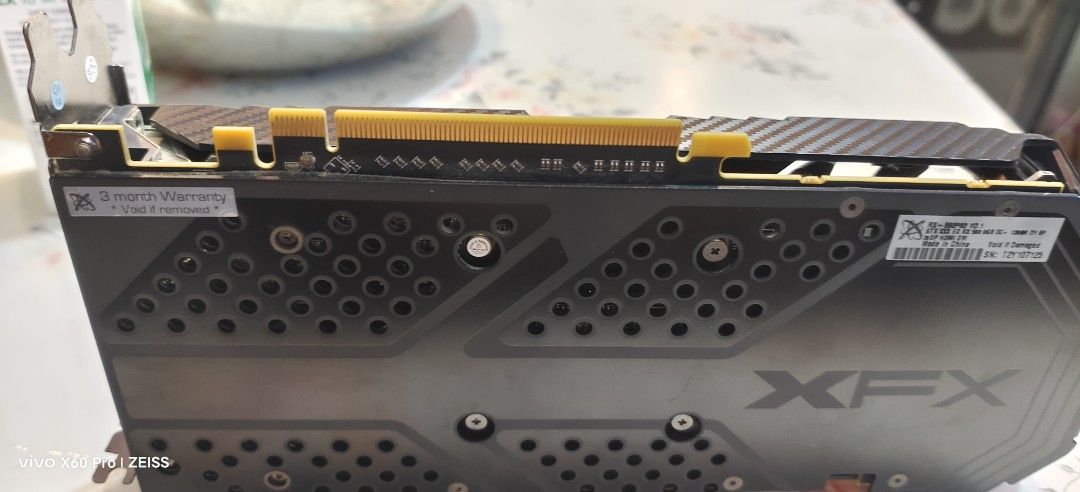 XFX RX 580 8GB GDDR5 顯示卡 （分類：電腦周邊產品）位於 Hong Kong。 由 youngtree_8b8736 提交（商品編號 1464051634，圖片 3）。簡介： XFX RX 580 顯示卡，8GB GDDR5。有兩把風扇，散熱唔錯。有 HDMI 同 DisplayPort 輸出。。
