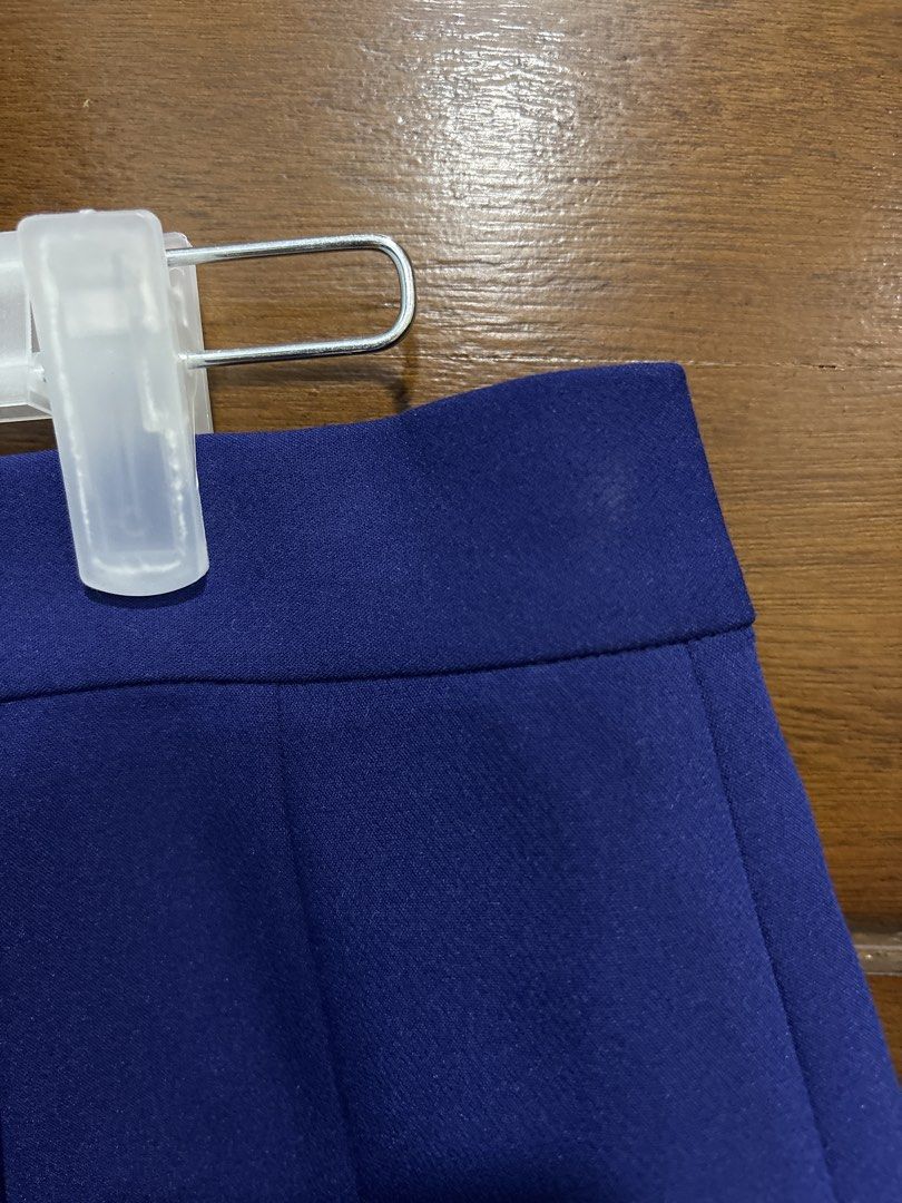 Zara Blue Pleated Mini Skirt Size M (Category: Skirts) located in Mandaluyong City. Submitted by clothescarousel (Listing ID 1464055139, Image 3). Description: - Zara blue mini skirt - Pleated design all around - Back zipper closure - Size: Medium (M) - Made in Turkey - Perfect for casual or dressy occasions - Pairs well with a simple top.