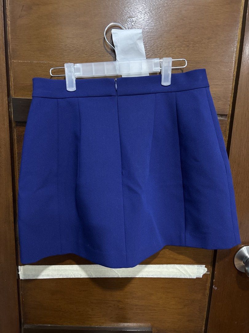 Zara Blue Pleated Mini Skirt Size M (Category: Skirts) located in Mandaluyong City. Submitted by clothescarousel (Listing ID 1464055139, Image 2). Description: - Zara blue mini skirt - Pleated design all around - Back zipper closure - Size: Medium (M) - Made in Turkey - Perfect for casual or dressy occasions - Pairs well with a simple top.