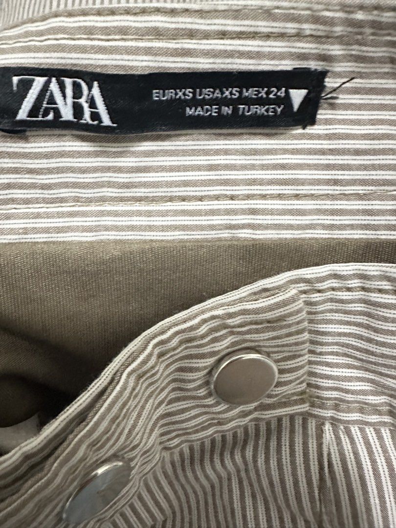 Zara Brown Stripes Tube Top (Category: Sleeveless) located in Hermosa. Submitted by alxgtz (Listing ID 1464027672, Image 2). Description: Used once Thick material Good quality.