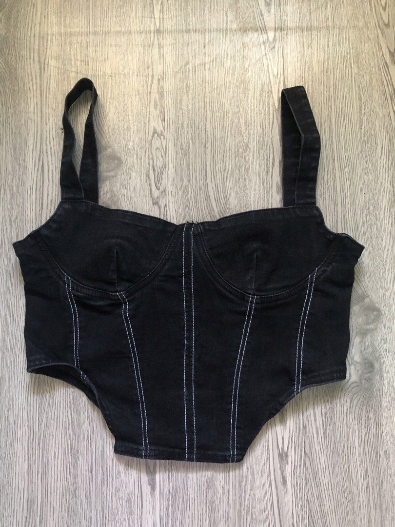 ZARA CORSET TOP (Category: Others Tops) located in Santa Rosa. Submitted by eceldg05 (Listing ID 1464137576, Image 3). Description: ZARA soft denim corset top L on tag Bust size : 16 inches Medium fit Excellent No issue.