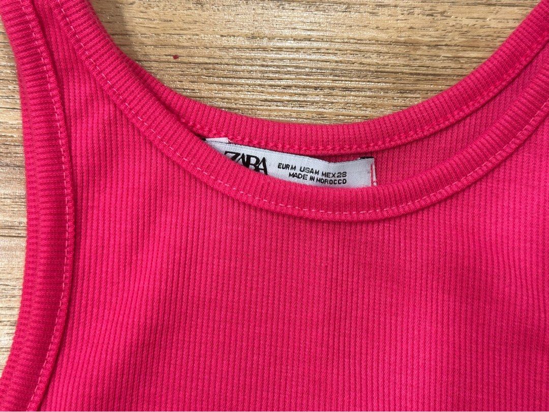 ZARA Cropped Top (Category: Sleeveless) located in Taguig. Submitted by fromtcloset (Listing ID 1464078287, Image 2). Description: .