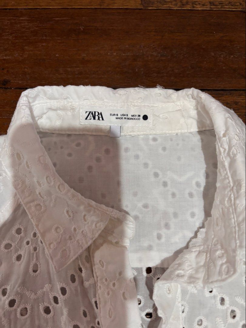 Zara Eyelet top (Category: Blouses) located in Munoz. Submitted by preluv3120 (Listing ID 1463987715, Image 2). Description: .