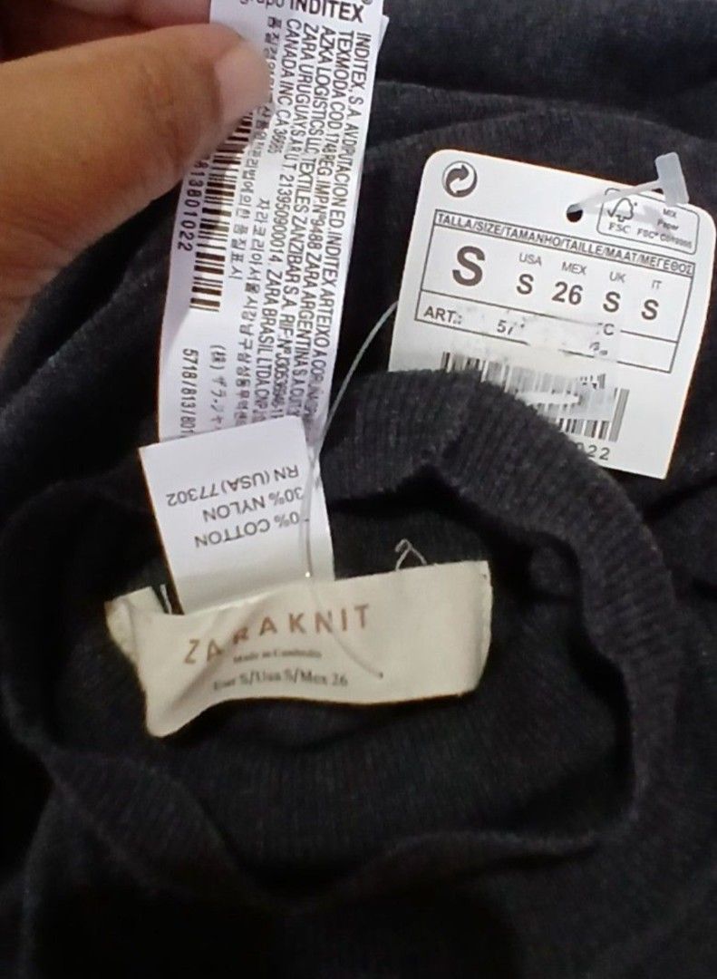 Zara Knit Turtleneck Longsleeves (Category: Longsleeves) located in Batangas. Submitted by thriftshop_izy15 (Listing ID 1463950712, Image 3). Description: PRODUCT DETAILS Brand: Zara Size: Small (fits from Small upto Medium) Measurement when laid flat; in inches: Shoulder to shoulder: 13" Bust: 15" Sleeves length: 23.5 Length: 23" Color: Dark gray Fabric: Super stretchable Condition: Brand new with tags. If you have any inquiries regarding item/s