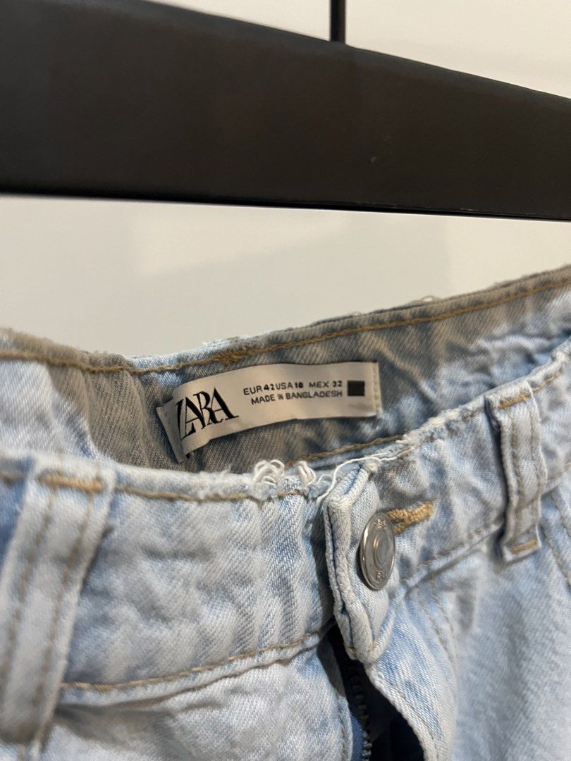 ZARA Light Wash Ripped Denim Shorts (Category: Shorts) located in Quezon City. Submitted by styleandcomfort (Listing ID 1464042275, Image 3). Description: No tag but never worn Got this for 2,999 Store bought from zara Message me for inquiries 😊.