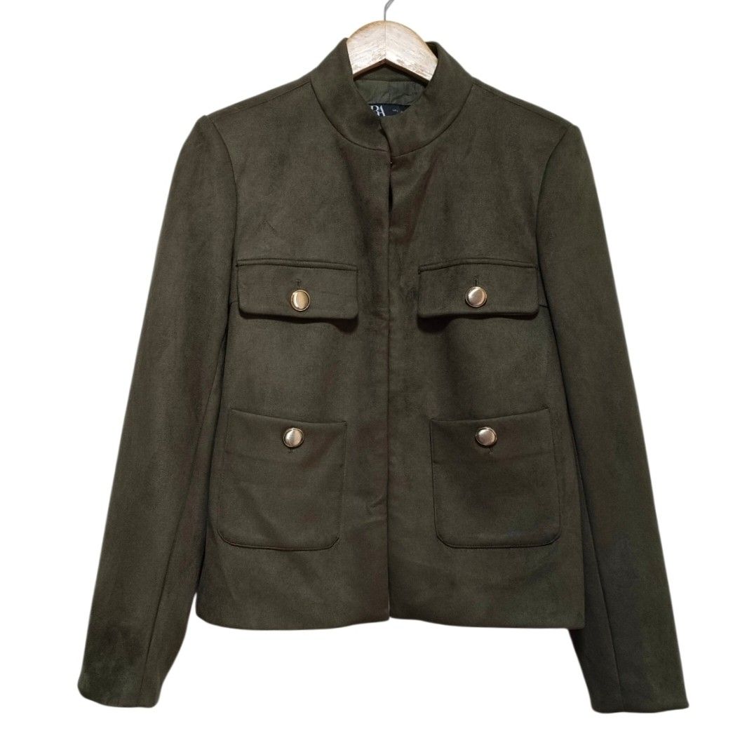 Zara Olive Green Jacket (Category: Coats, Jackets and Outerwear) located in Caloocan City. Submitted by modishthriftstore (Listing ID 1464037813, Image 2). Description: yes available,jo need to ask Medium size 16 inches shoulder 36 bust loc: Rainbow village 5 North caloocan.