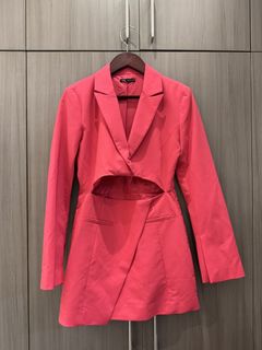 (Category: ) located in . Submitted by declutteringmycloset__ (Listing ID 1463955390, Image 1). Description: .