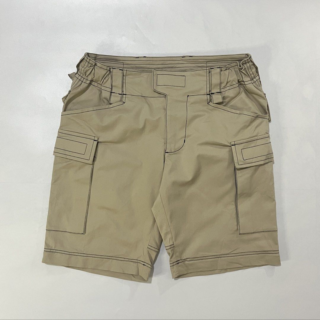1017 ALYX 9SM ZIP OFF TACTICAL PANTS (Category: Luxury Apparel) located in Bacolod City. Submitted by the.finest (Listing ID 1464239539, Image 3). Description: 1017 Alyx 9sm Zip off Tactical Pants/Convertible Cargo Trousers comes with hang tag Tag Size: 50 Waistline: 32-34 Length: 39.5 Condition: 9.5/10 12,000+shipping fee.