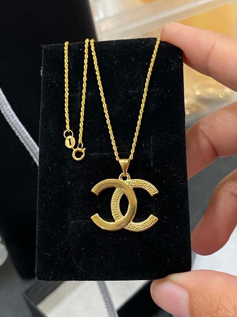 18K Saudi Gold Large CC Pendant (Category: Necklaces) located in Caloocan City. Submitted by cheskhaionlinestore2.0 (Listing ID 1464166773, Image 2). Description: 18K Pure Saudi Gold ✨Large CC Pendant Micro- ₱6500 only 📌 Rope- ₱6600 only 📌 🍒 Pawnable/ Nasasangla💯 🍒 Brandnew 💯 🍒 Ship via JNT/ LBC 🍒 Lalamove for same day delivery 🍒 We accept COD COP with downpayment to avoid cancellation of orders ⚡ How to Order? Please feel free to messag