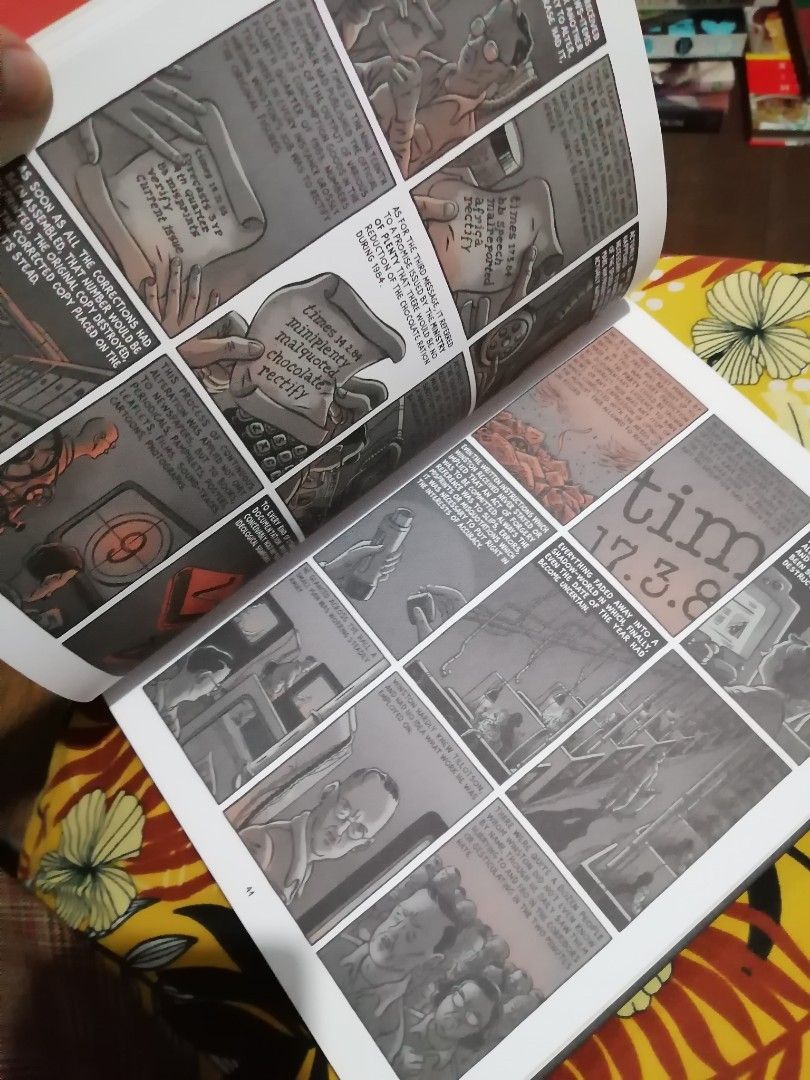 1984 - The Graphic Novel (Category: Comics & Manga) located in Makati City. Submitted by booksbymarvin (Listing ID 1460206558, Image 2). Description: For sale Hardbound In good condition MOD, MOP: LBC GRAB, GCASH, BPI.