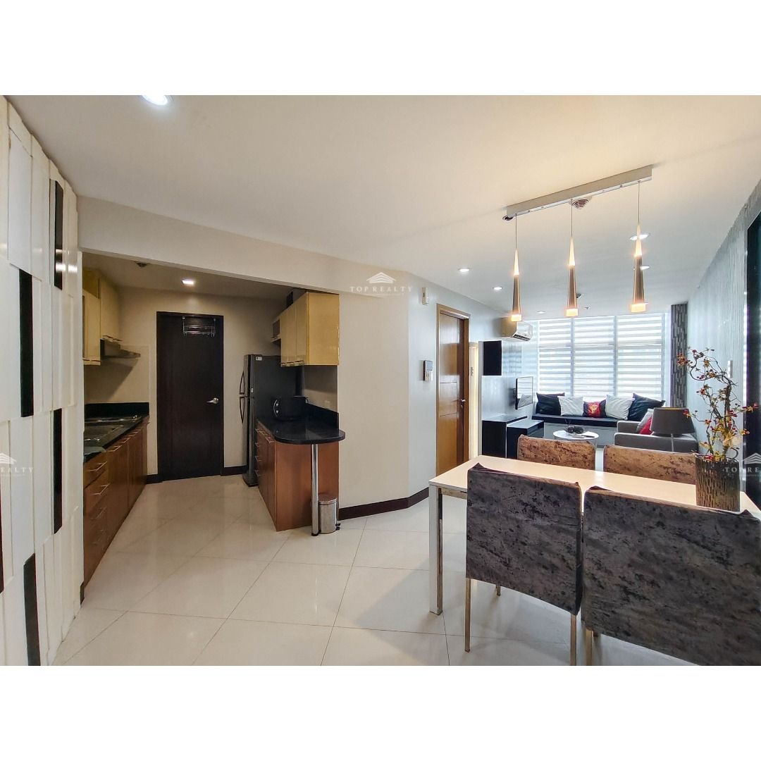 1BR Condo | One Central Condominium | Makati | 57sqm (Category: Apartments & Condos) located in Makati City. Submitted by legacyrealty (Listing ID 1464166462, Image 2). Description: Property Code: DS88-003236 FOR SALE: 1BR Condo in One Central Condominium, Makati 💰 Price: ₱9,600,000 💳 Payment terms: Cash/Bank Finance PROPERTY DETAILS • Project: One Central Condominium • Floor area: 56.5 sqm • Bedrooms: 1BR • Toilet & bath: 1 • Maid's room: Yes 