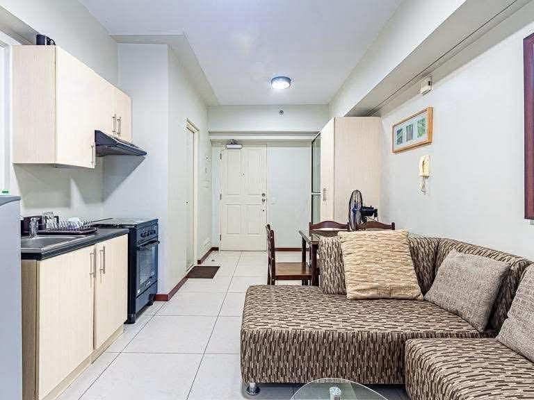 ASAP 1BR RENT NEAR MAKATI SQUARE (Category: Apartments & Condos) located in Makati City. Submitted by mariacristina123 (Listing ID 1464200616, Image 3). Description: ASAP 1BR RENT NEAR MAKATI SQUARE FOR LEASE: Studio Unit converted to 1-Bedroom in The Columns Legazpi LOCATION: Amorsolo Street corner Arnaiz Avenue, Legazpi Village, Makati City RENTAL RATE: Php32,000 (Inclusive of Association Dues) TERMS: • 1 month advance • 2 months deposit • Long