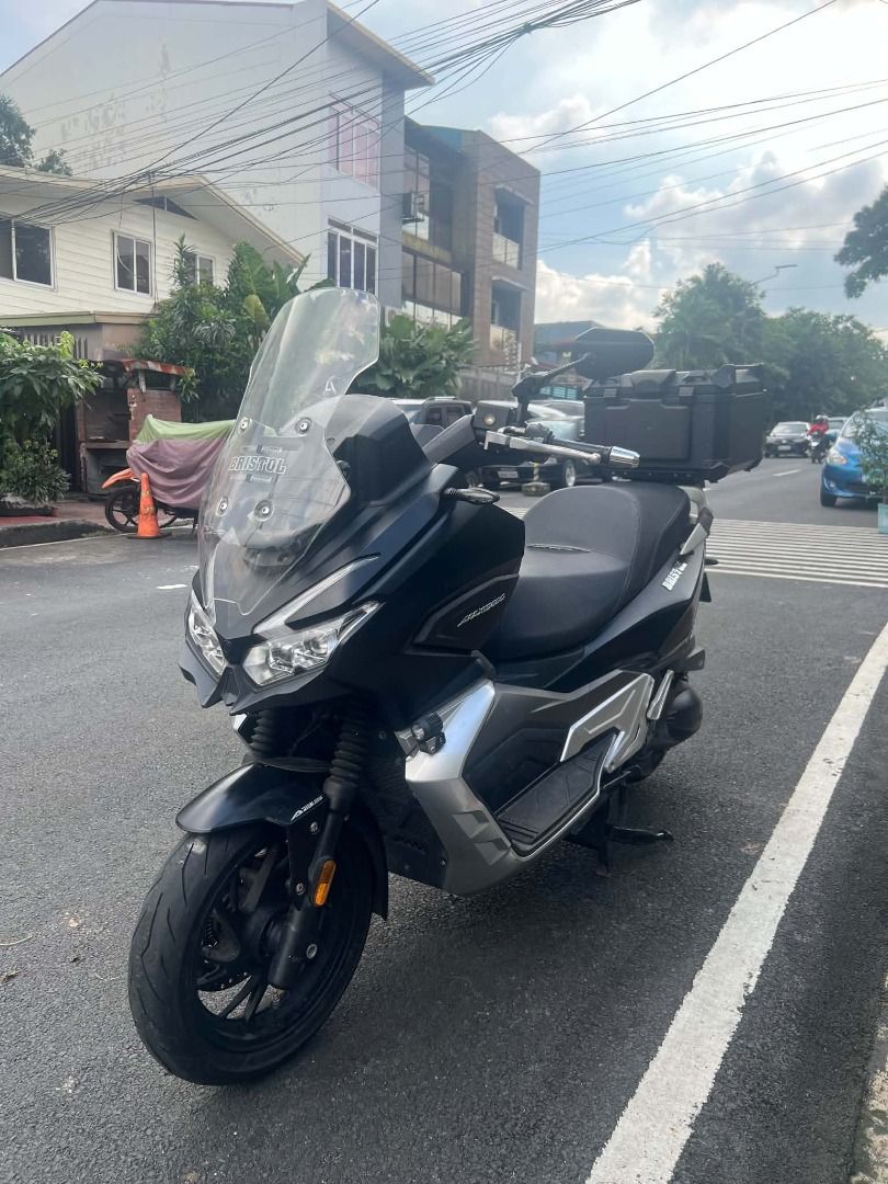 2023 Bristol Maxie 400 (Category: Motorbikes for Sale) located in Manila. Submitted by kennethcol34812 (Listing ID 1464160196, Image 1). Description: 2023 Bristol Maxie 400 P210,000 Negotiable Complete Original Papers Original ORCR Registered till June 2027 2022Model/2023Acquired 28k Odo Two Remote Keys With LTO Plate All Lights Working All Buttons Working No Issue/Gas and Go Inclusions: Top Box with Brack 65 Liters Upgraded Sidemirror Akrapovic 