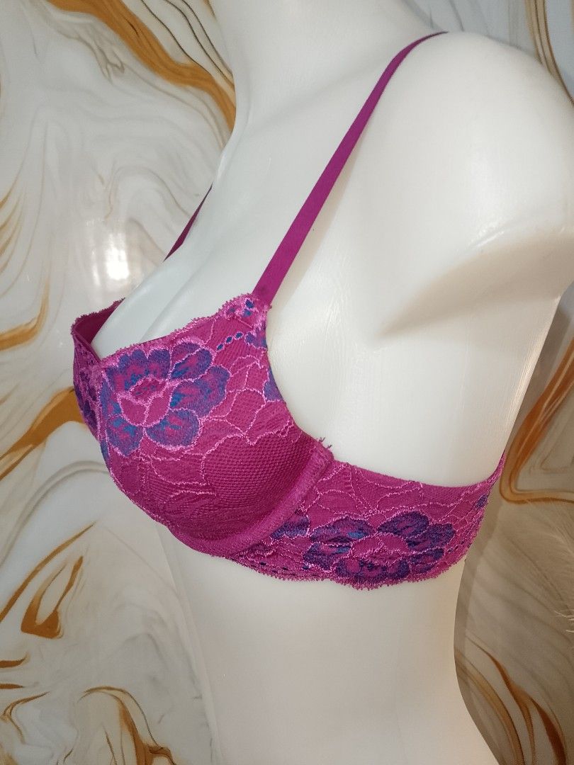 34a MAIDENFORM purple lace push up bra with underwire (Category: Undergarments & Loungewear) located in Manila. Submitted by truecrystal-1407 (Listing ID 1464262192, Image 2). Description: .