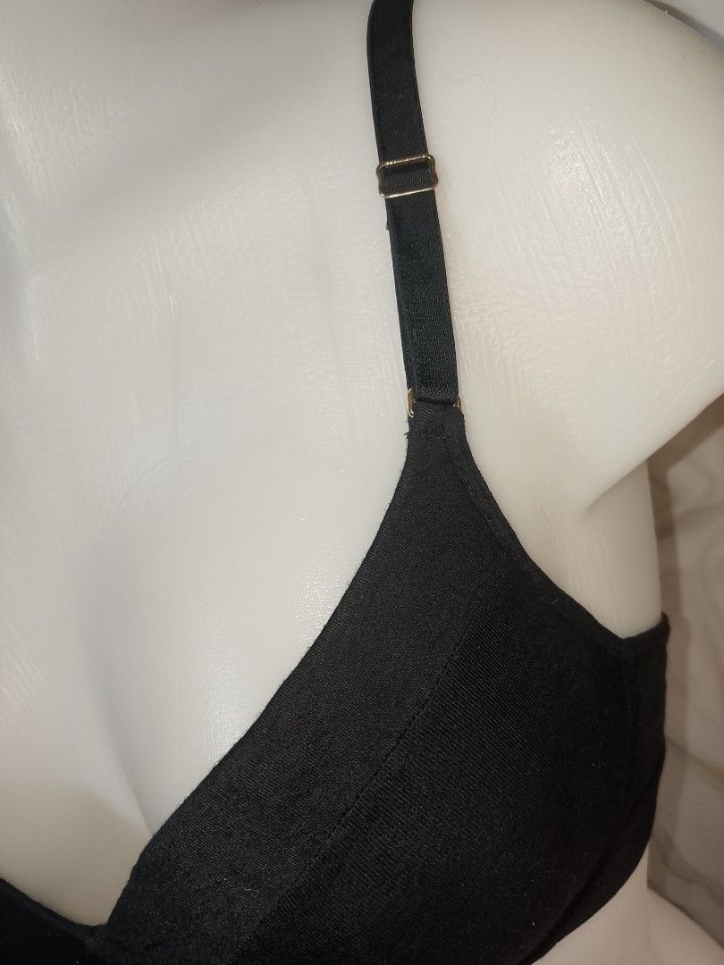 34b LIVELY black nonwire padded bra (Category: Undergarments & Loungewear) located in Manila. Submitted by truecrystal-1407 (Listing ID 1464342832, Image 2). Description: .