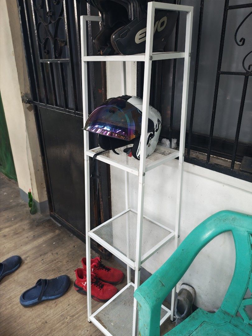 4 layer Metal rack (Category: Shelves, Cabinets & Racks) located in Pasig City. Submitted by ohdeepee13 (Listing ID 1464154329, Image 1). Description: 4 layer display metal rack with minimal rusting but still presentable PU: Maybunga, Pasig City.