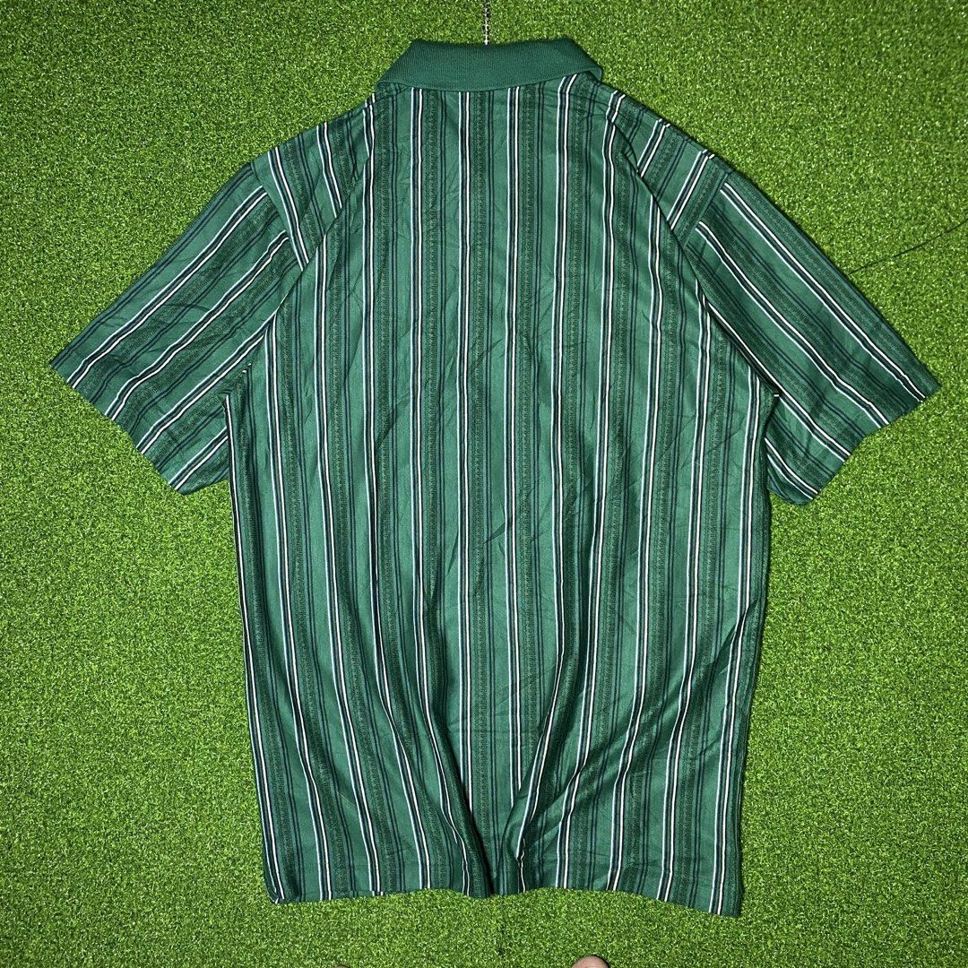 90s BALENCIAGA (Category: Activewear) located in Zaragoza. Submitted by kurlarances (Listing ID 1464294273, Image 2). Description: 90s BALENCIAGA size large ‎dimes W 20.5/L 28 ‎condition VERY GOOD ‎color rate 9.7/10 ‎issue SMALL PINHOLE.