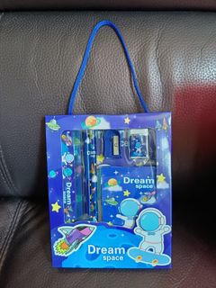 （分類：）位於 。 由 l86764 提交（商品編號 1464174974，圖片 1）。簡介： 。