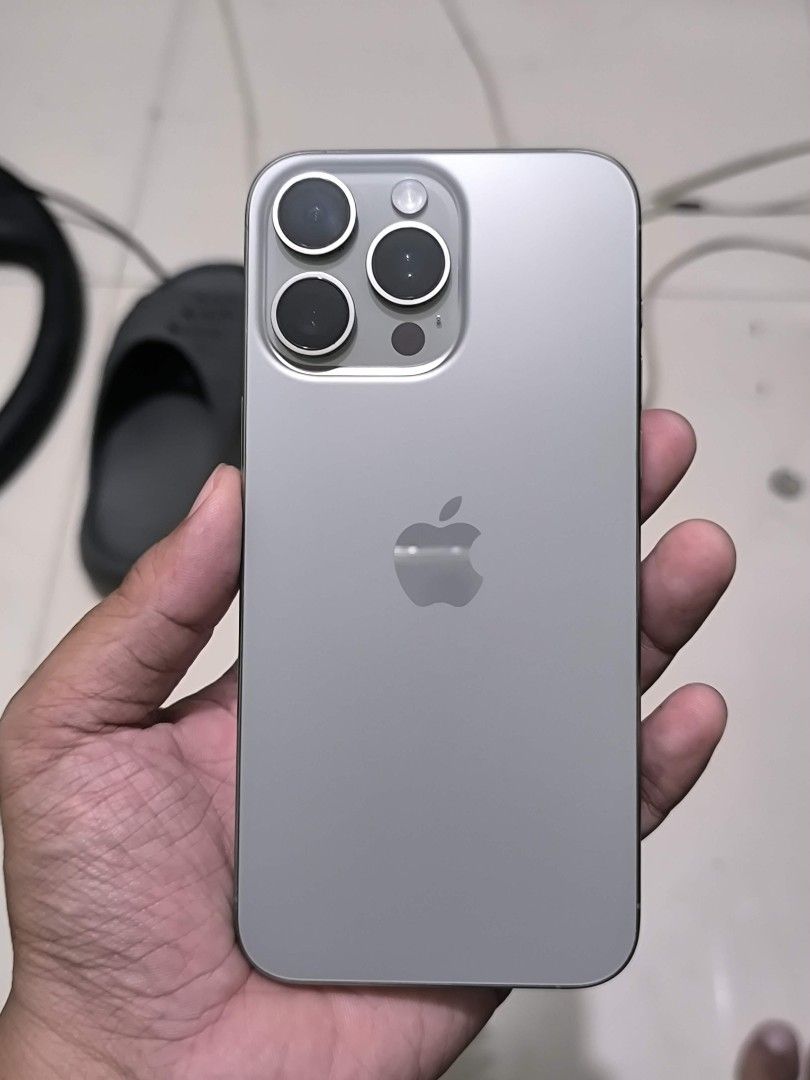 📱 iPhone 15 Pro Max 256GB — PRISTINE CONDITION (Category: iPhone 15 Series) located in Manila. Submitted by marra.shyn1126 (Listing ID 1464187517, Image 2). Description: ✨ Super Kinis / Pristine Condition 💾 256GB 🔋 89% Battery Health 🇵🇭 ZP/A Variant 📦 Complete Original Packaging 🔌 Original Apple Cable 🧾 With Receipt 🛠️ No Repair History ✅ No scratches ✅ No dents ✅ No issues ✅ Everything working perfectly ✅ Face ID / True Tone / Cameras /