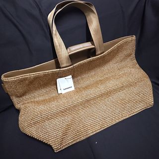 （分類：）位於 。 由 joysonb 提交（商品編號 1464162071，圖片 1）。簡介： 。