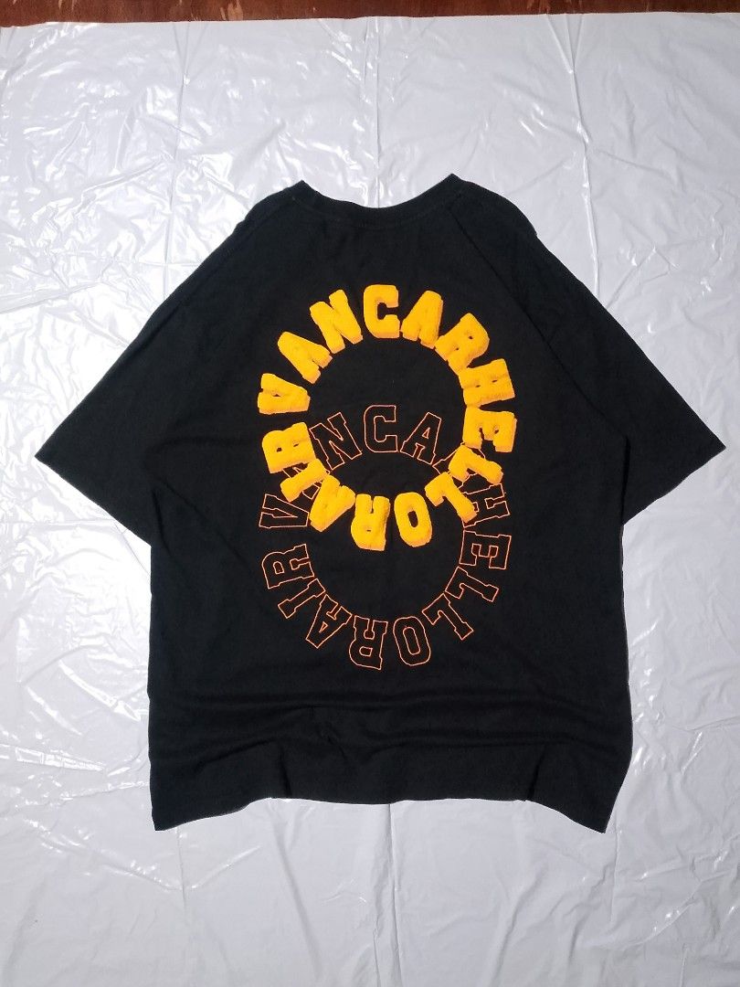 ✨ VANCARHELL ✨ (Embroidered Back Hit & Front) (Category: Tshirts & Polo Shirts ) located in Caloocan City. Submitted by thrifnimaxi (Listing ID 1464268161, Image 2). Description: 📌SIZE & DIMENSIONS 📏Size: Large To Xl 📐Dimes:⤵️ Width 24'' Length 30/31'' 📩.
