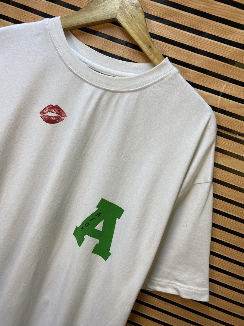 A Few Good Kids OG 3D Logo Tee (Category: Tshirts & Polo Shirts ) located in Makati City. Submitted by drip.poww (Listing ID 1464245058, Image 3). Description: - Authentic A Few Good Kids - Color: White - Size: XL - Dimes: 25x31 - Authentic - Excellent condition - Need wash, fresh from bale - Material: 100% Cotton Please don’t expect too much—these are thrifted (ukay) items. 😊 !!STILL NEGOTIABLE!!.