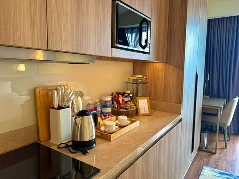 ACCOR NOVOTEL RESIDENCES (Category: Apartments & Condos) located in Caloocan City. Submitted by propertyhu26686 (Listing ID 1464207593, Image 2). Description: The Hotel Residences Aqua Novotel Suites Suite King unit Fully Furnished Hotel Fitted 20th floor 87sqm Php40k per month 2+1, and PDC's. The Hotel Residences residents will have the same amenities with Accor Novotel Guests. Direct Contact Us @ 09774468057.