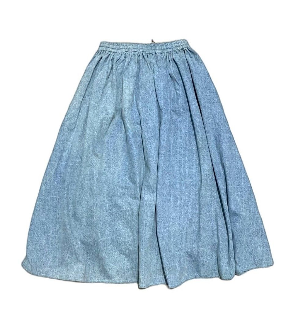 ADEC.C Light Blue Denim Maxi Cargo Skirt (Category: Skirts) located in Manila. Submitted by jc.dingz1024 (Listing ID 1464249213, Image 2). Description: - Brand new light blue denim maxi skirt - Features stylish cargo pockets - Comfortable elasticated waistband with drawstring - Original price: $4999.00 - Ideal for casual or streetwear outfits.