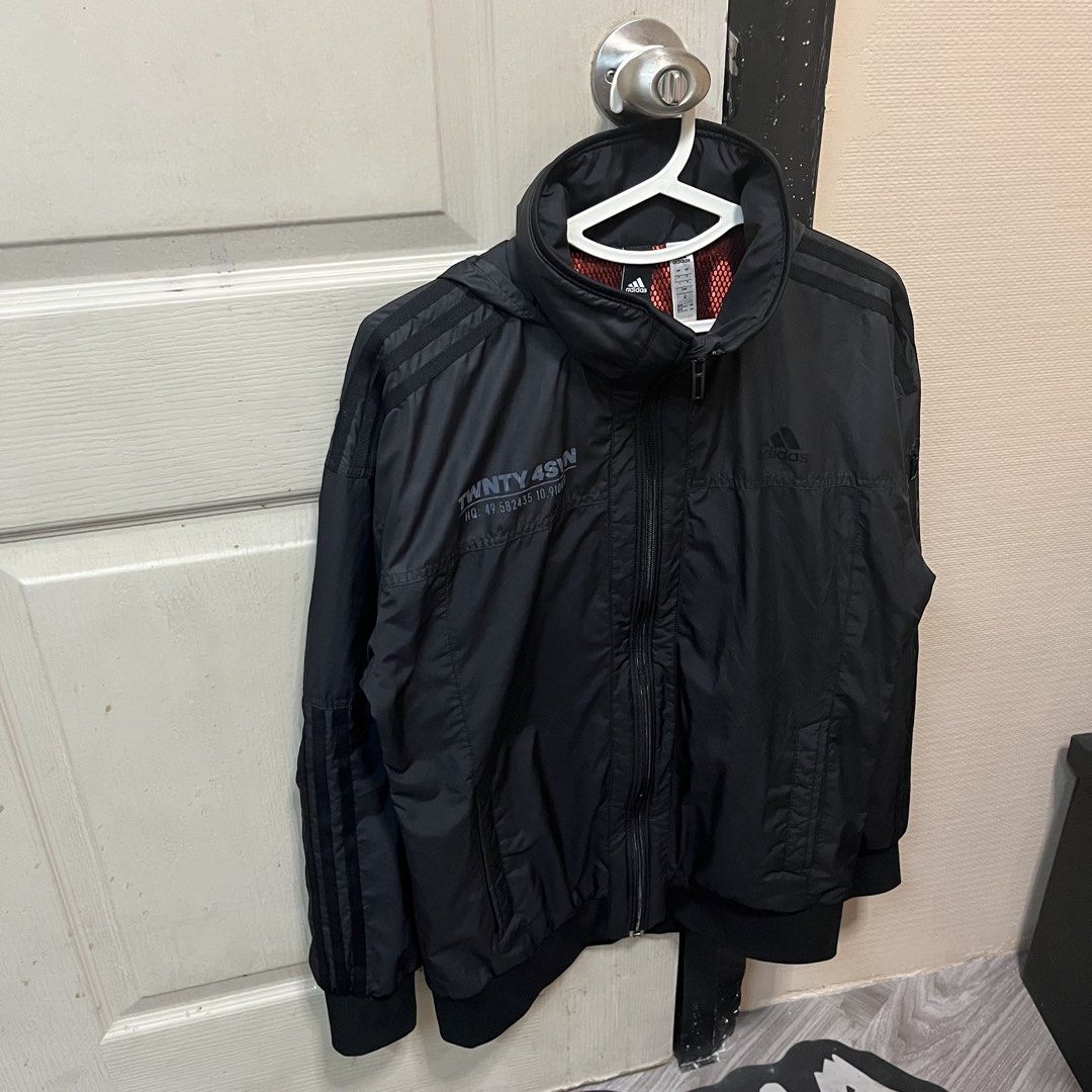 Adidas | Windbreaker w packable hood (Category: Coats, Jackets and Outerwear) located in Quezon City. Submitted by giometryyy (Listing ID 1464226390, Image 3). Description: 26 x 20 Medium excellent condition w packable hood w small pocket on left sleeve ideal for active recreation activities 📍East Fairview, QC 🛵 Lalam0ve / JnT 💰Payment first .