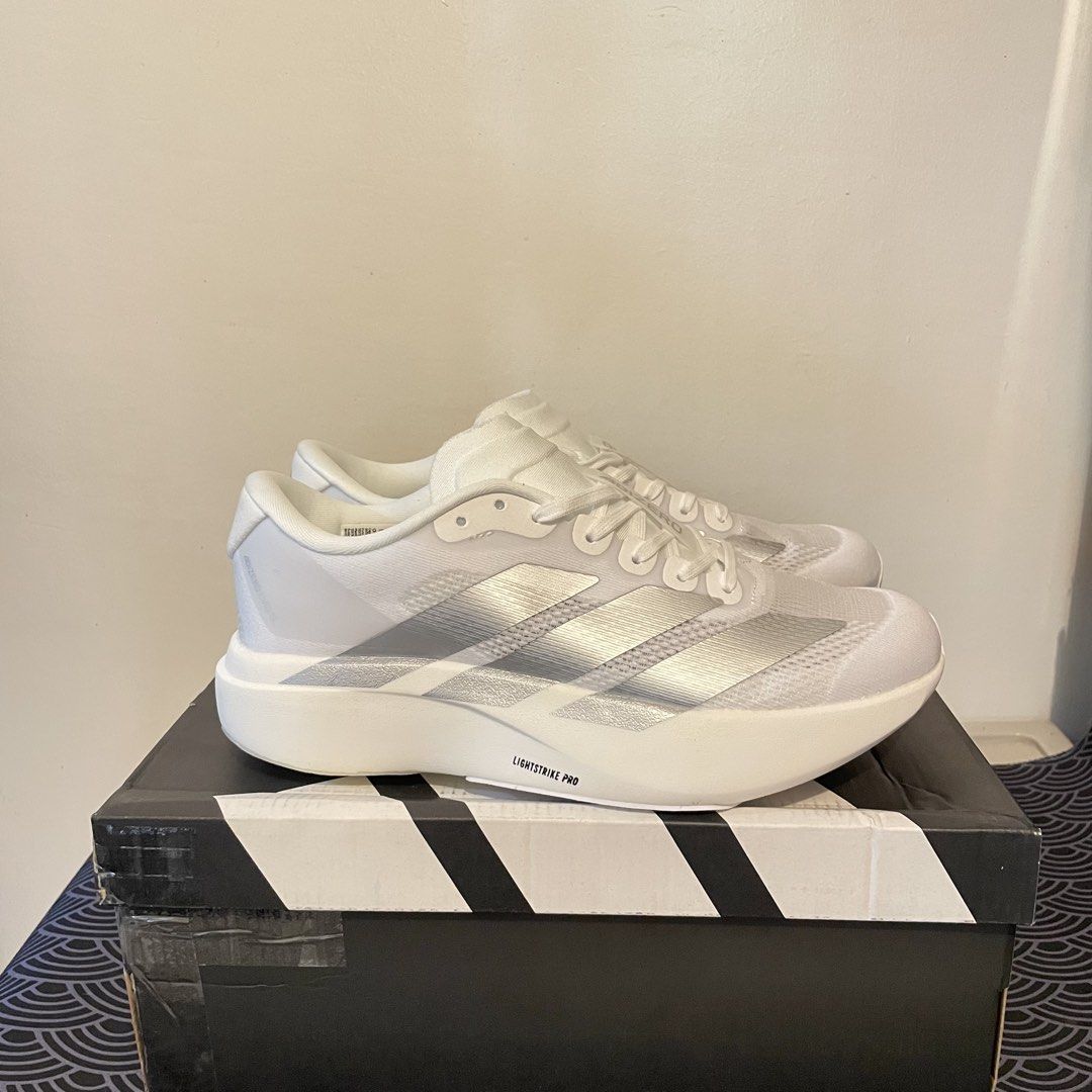 Adidas Adizero Evo SL 41eu (Category: Sneakers) located in Manila. Submitted by bads0824 (Listing ID 1464231253, Image 2). Description: Adizero Evo SL beige/silver Size 8 mens/ 41 eu Brandnew with box Loc: Indang, Cavite.
