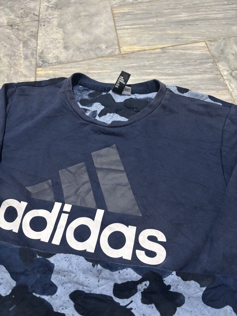 Adidas Camouflage Back-hit (Category: Coats, Jackets and Outerwear) located in Manila. Submitted by schizxa (Listing ID 1464328173, Image 3). Description: Adidas Navy & Blue Back-hit Camouflage Crewneck Sweatshirt. ₱500+SF | Make an offer for better deals. •Dimes: 26x20 (M) •Condition: Excellent •Issue: None 📍Pasig Located. .
