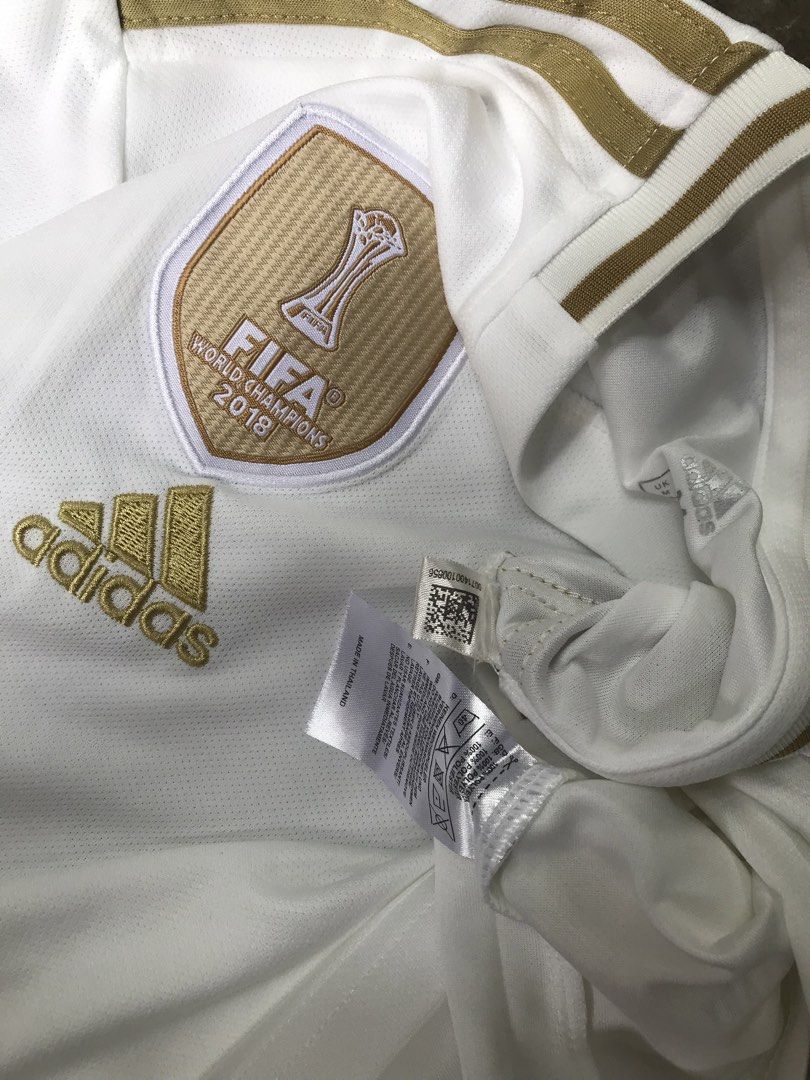 Adidas Jersey (Category: Tshirts & Polo Shirts ) located in Iriga City. Submitted by thrift_dshph (Listing ID 1464206286, Image 3). Description: Adidas Jersey Fly Emirates Like New condition Size Medium (20x28) Colorate: 10/10 Complete tags No issue .