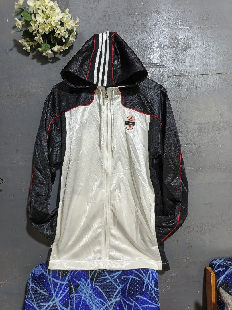 Adidas Mc-Grady Vintage Jacket (Category: Luxury Apparel) located in Tacurong. Submitted by lyjetbrandedfinds_1827 (Listing ID 1464162953, Image 1). Description: M-L As new No issues.