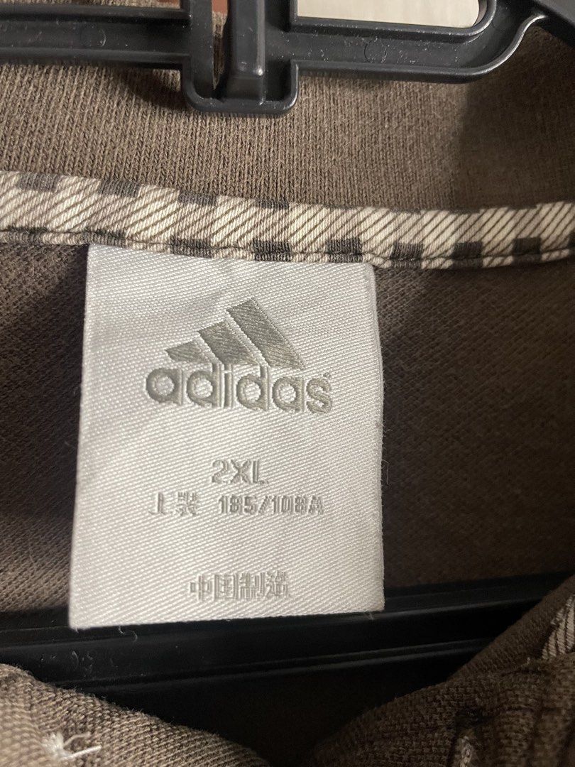 Adidas polo shirt (Category: Luxury Apparel) located in Taguig. Submitted by thriftopia8 (Listing ID 1464163961, Image 3). Description: XXL No issues 10/10 color rate .
