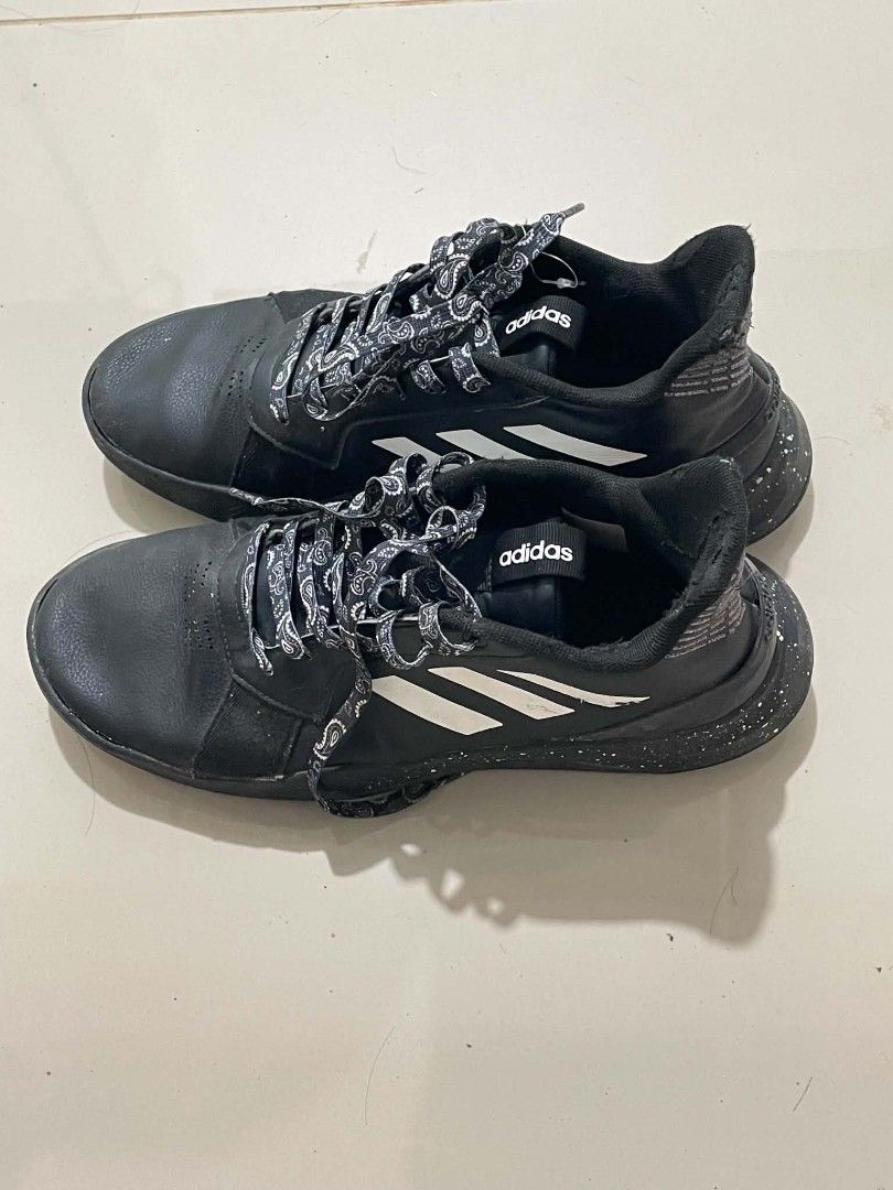 Adidas RunTheGame Leather (Category: Casual Shoes) located in Manila. Submitted by lfq.vault (Listing ID 1464285692, Image 3). Description: Free shipping.